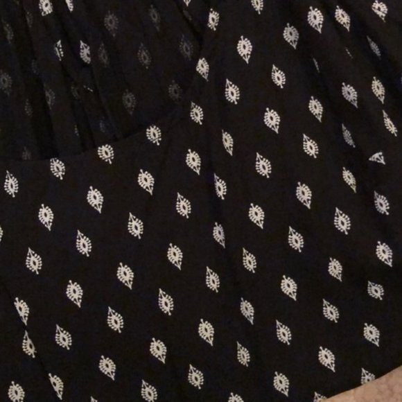 Old Navy Pattern Sundress - Picture 4 of 5